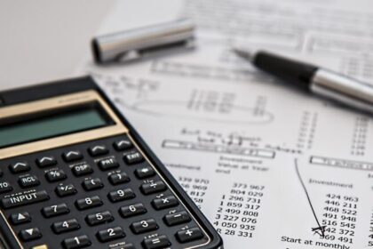 Contribuinte brasileiro precisa de 150 dias de trabalho em 2026 para pagar impostos, calcula IBPT 6 ocrente 1780355971