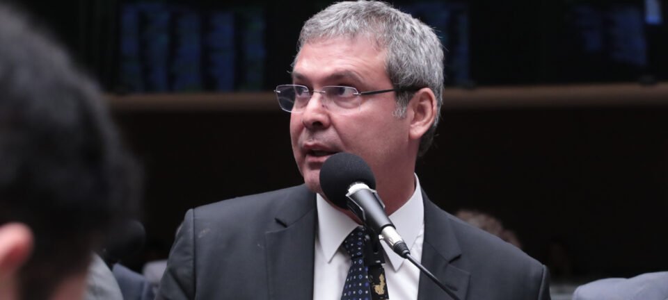 Operação apura fraude em Wi-Fi e mira instituto ligado a cinebiografia de Bolsonaro 2 ocrente 1780410897