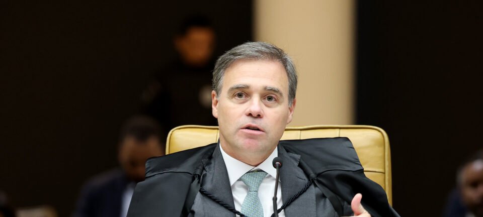 STF: Mendonça relatará contestação de hospitais à nova regra sobre saúde mental no trabalho 2 ocrente 1780488270