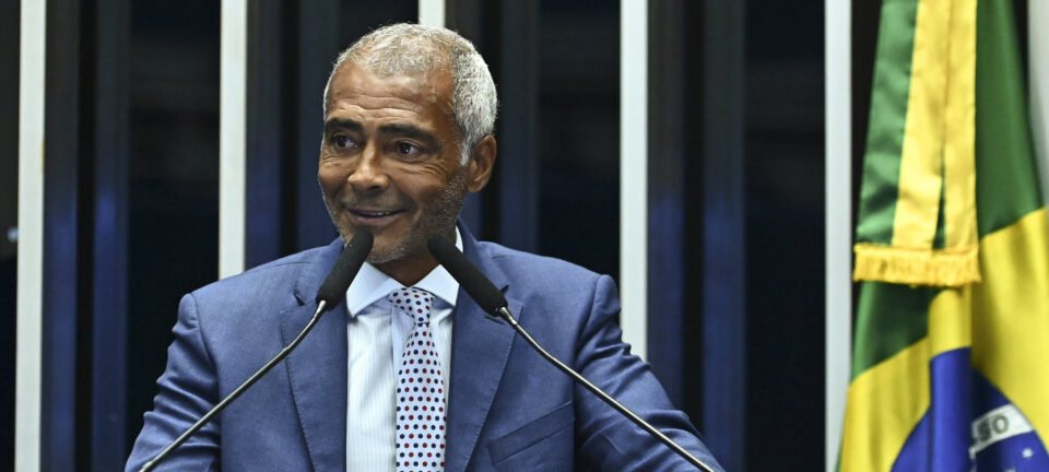 Sob pressão, Romário abandona PEC alternativa e confirma voto pelo fim da escala 6x1 2 ocrente 1780614327