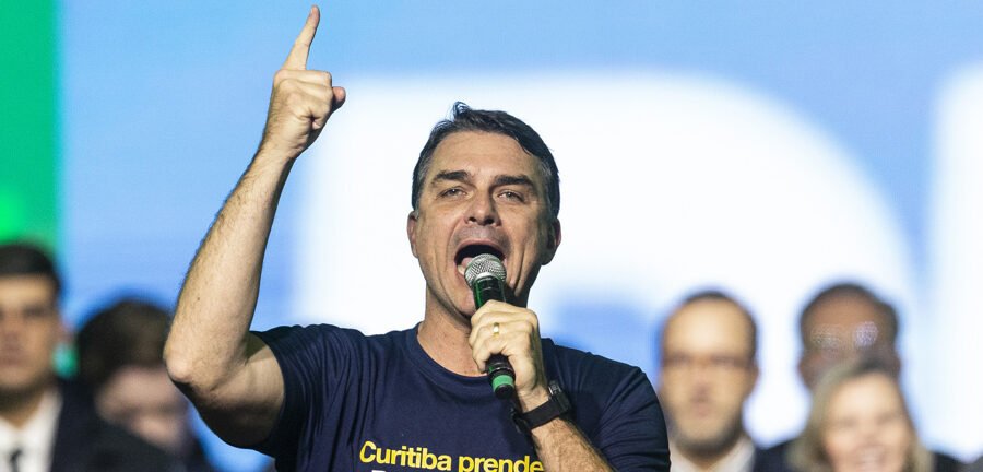 Flávio Bolsonaro intensifica articulações estaduais e eleva tom contra Lula na corrida presidencial 2 ocrente 1780671001