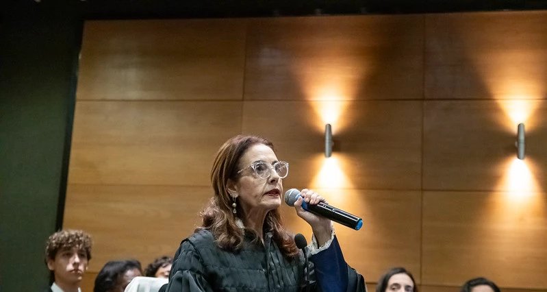 Vereador critica perdão judicial a Monique Medeiros e fala em “captura ideológica” no Judiciário 2 ocrente 1780675514