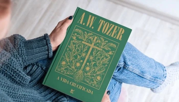 Editora Vida relança “A Vida Crucificada”, de A. W. Tozer, em coleção premium com 14 clássicos 2 ocrente 1780865396