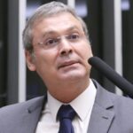 Lindbergh aposta em condenação de Eduardo Bolsonaro e alerta da Interpol após julgamento no STF 4 ocrente 1780915769