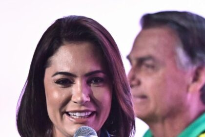 Michelle Bolsonaro diz que apoiará Flávio “no momento certo” e defende prorrogação da prisão domiciliar de Jair 16 ocrente 1781062466