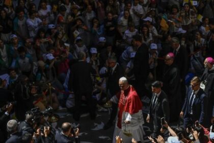 Em vigília em Barcelona, Papa Leão XIV oferece conselho sobre depressão, suicídio e perdão 12 ocrente 1781104763