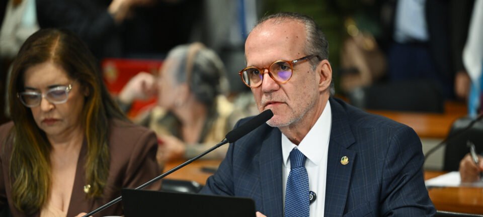 Senado aprova aumento de piso para médicos e dentistas e eleva impacto fiscal estimado em R$ 47 bilhões 2 ocrente 1781127257