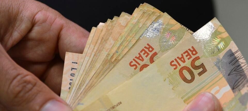 Endividamento atinge 81,6% das famílias em maio e bate quinto recorde seguido, diz CNC 2 ocrente 1781148849