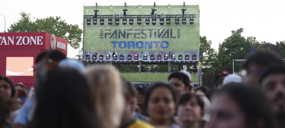 Tiroteio em operação antiterrorismo deixa policial morto em Toronto na véspera da estreia do Canadá na Copa 2 ocrente 1781196597