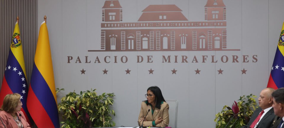 Divisões internas abalam chavismo, enfraquecem Delcy Rodríguez e dão novo fôlego à oposição 2 ocrente 1781304631