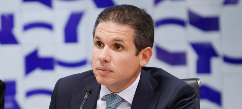 Hugo Motta libera pauta da Câmara para votar PL contra misoginia e jornada 6x1 2 ocrente 1781547552