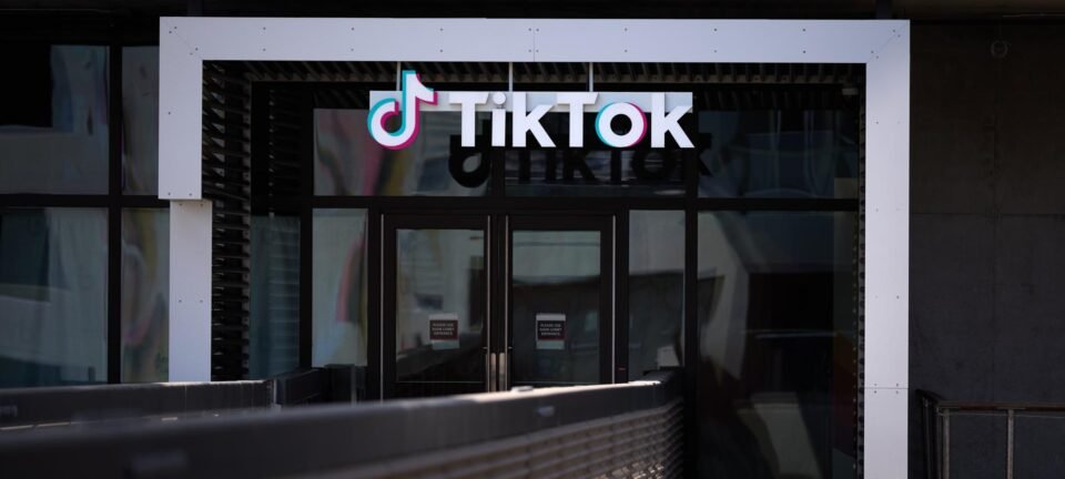 Flórida aciona TikTok na Justiça e acusa rede social de colocar menores em risco 2 ocrente 1781576374