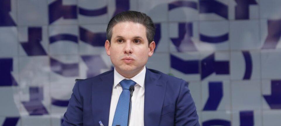 PF detalha hospedagem em Lisboa e voos privados de Hugo Motta pagos por banqueiro 2 ocrente 1781646568
