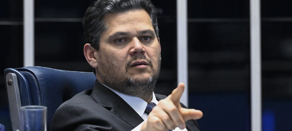 Alcolumbre rejeita denúncia de repasse de US$ 30 milhões e anuncia ações na Justiça 2 ocrente 1781678966