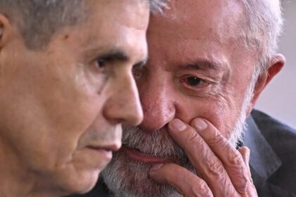 Justiça dá 48 horas para governo retirar do ar anúncios pagos sobre fim da escala 6x1 16 ocrente 1781703258