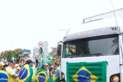 Câmara aprova suspensão de R$ 7,1 bilhões em multas impostas a caminhoneiros por bloqueios de 2022 10 ocrente 1781799619