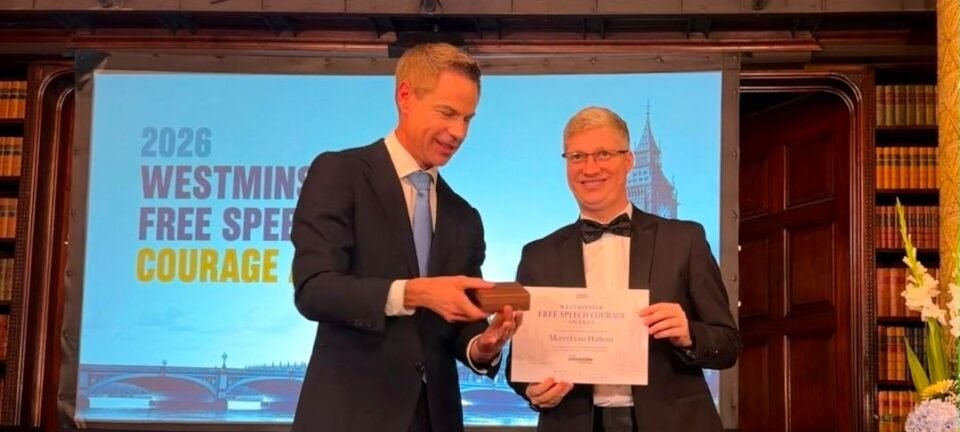 Deputado Marcel Van Hattem recebe prêmio em Londres por enfrentar censura no Brasil 2 ocrente 1781820251