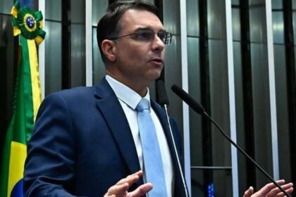 Flávio Bolsonaro afirma que Operação Compliance Zero “implodiu” PT da Bahia 6 ocrente 1781875154