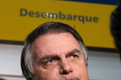 Moraes determina interrogatório de Bolsonaro sobre pistola apreendida em blitz 18 ocrente 1781912055