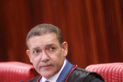 PGE contesta liminar e pede liberação de pesquisa que citou Flávio Bolsonaro e Vorcaro 2 ocrente 1782191953