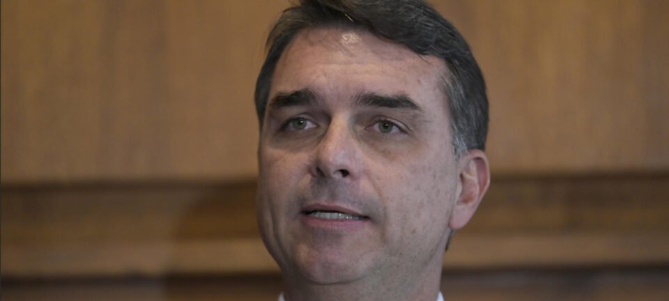 Flávio Bolsonaro pede voz em audiência nos EUA que pode impor tarifa de 25% ao Brasil 2 ocrente 1782269371
