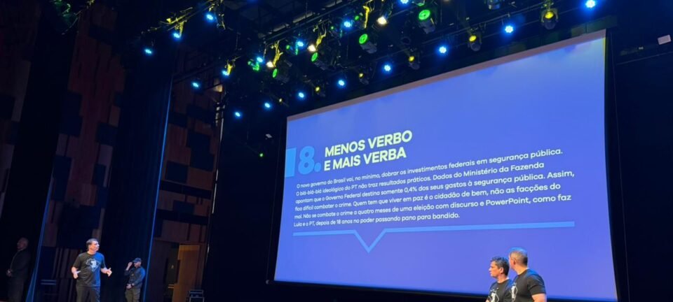 Flávio Bolsonaro apresenta 12 frentes de segurança pública no plano “Brasil Sem Medo” 2 ocrente 1782283756