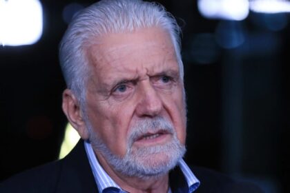 Após duas horas de conversa com Lula, Jaques Wagner deixa Palácio da Alvorada 16 ocrente 1782334160