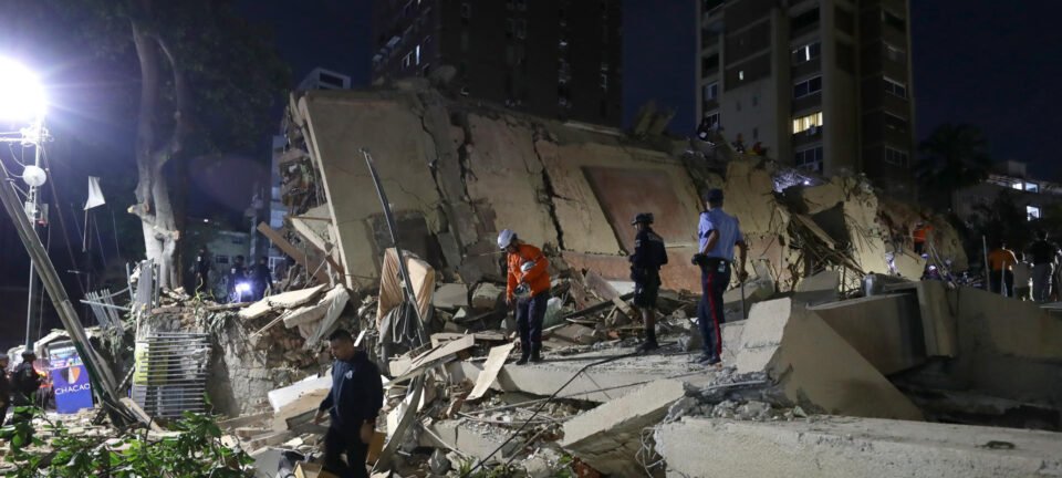 Duplo terremoto abala Venezuela, gera pânico em Caracas e acende alerta de tsunami no Caribe 2 ocrente 1782360255