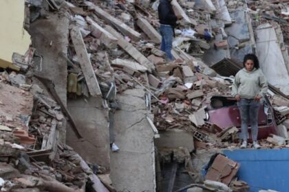 Tremores de 7,2 e 7,5 reduzem La Guaira a zona de desastre na Venezuela 12 ocrente 1782400786