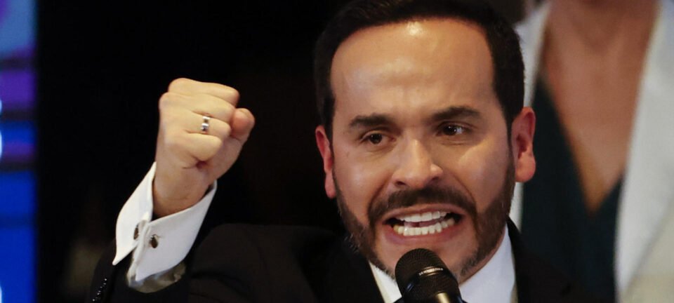 Espriella recebe credencial presidencial e fixa prazo de 30 dias para rendição de grupos armados 2 ocrente 1782411562