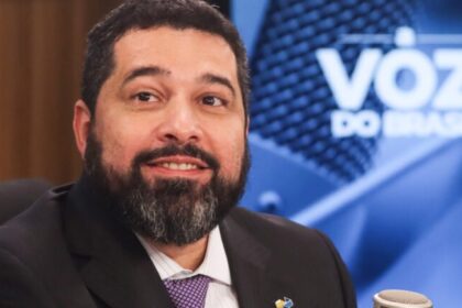 MPF apura denúncia de “rachadinha” com 300 indicações políticas nos Correios 6 ocrente 1782427774