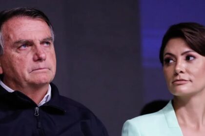 Bolsonaro não teria avalizado vídeo de Michelle com críticas a Flávio, revela jornalista 16 ocrente 1782498021