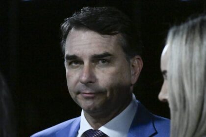 PF afirma que Flávio Bolsonaro caluniou Lula ao ligá-lo a tráfico internacional 2 ocrente 1782515048