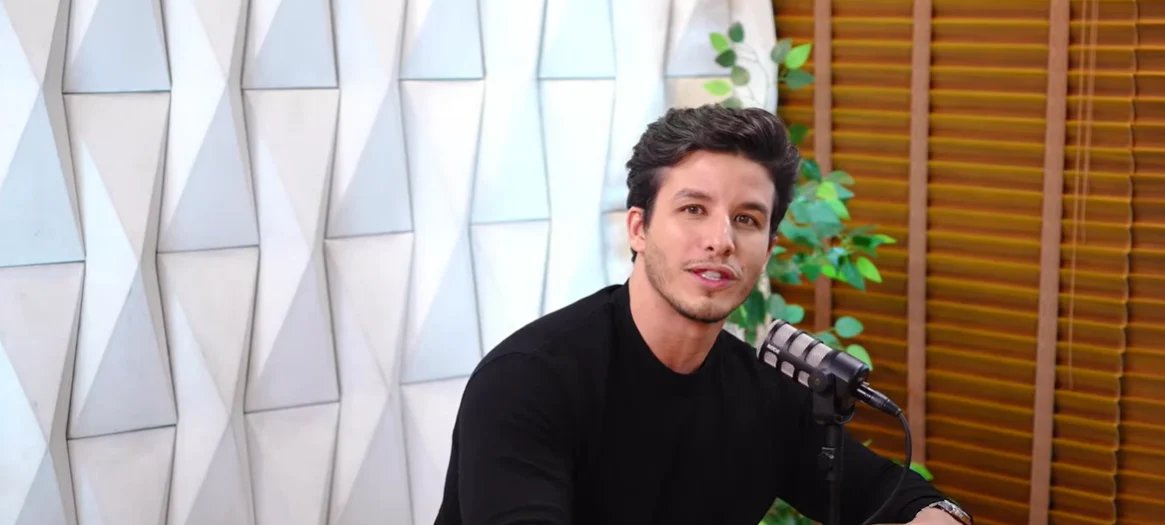 Ator Ricky Tavares relata batismo no Espírito Santo após oração em conferência 2 ocrente 1782533949