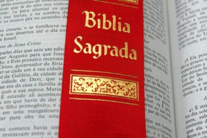 Conselho do Texas torna passagens da Bíblia leitura obrigatória em escolas públicas 2 ocrente 1782596973