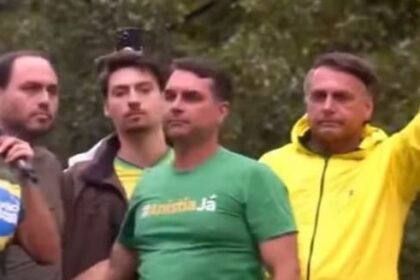 Michelle Bolsonaro deixa de seguir Eduardo, Carlos e Jair Renan nas redes após atrito familiar 6 ocrente 1782771548