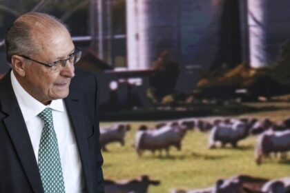 Governo anuncia Plano Safra 2026/2027 de R$ 610 bi, mas setor critica corte em custeio e “números inflados” 8 ocrente 1782850752