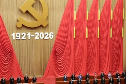 Nova lei na China criminaliza atos contra unidade étnica e obriga pais a incentivar devoção ao Partido Comunista 20 ocrente 1782913796