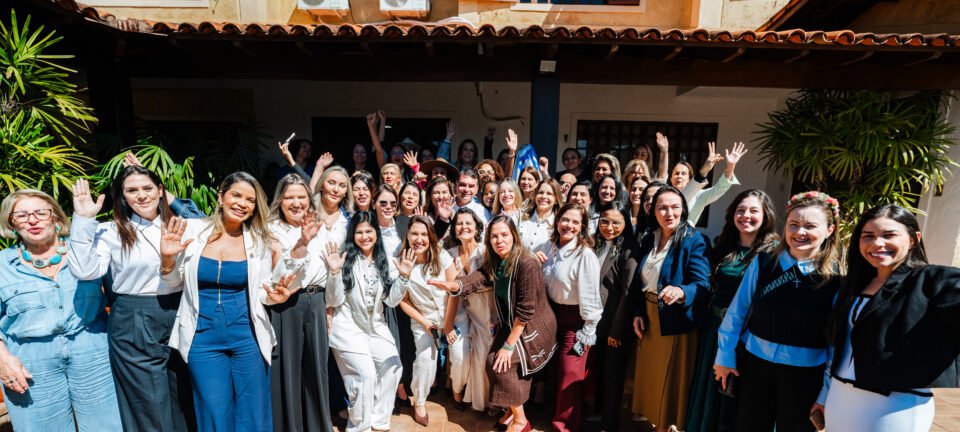 Pupila de Michelle reforça palanque de Flávio Bolsonaro em encontro feminino em Brasília 2 ocrente 1782935350