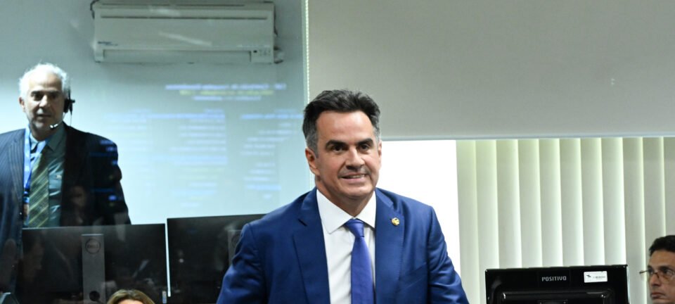Ciro Nogueira elogia Lula e declara “admiração enorme” em evento de prefeitos no Piauí 2 ocrente 1783130673