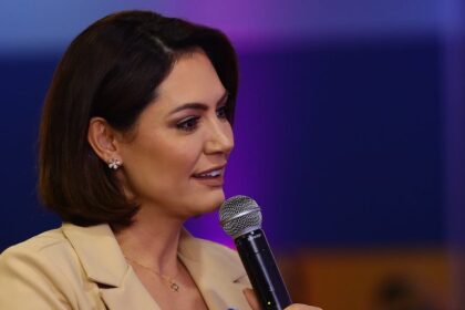 Michelle Bolsonaro rebate críticas e mantém elogio a política de educação bilíngue para surdos 4 ocrente 1783193675