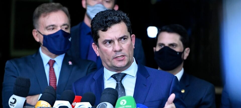 Após visitar Filipe Martins na prisão, Moro pede fim do impasse e aplicação imediata da Lei da Dosimetria 2 ocrente 1783290877