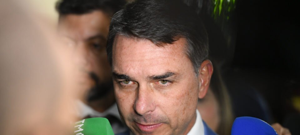 PGR quer depoimento de Flávio Bolsonaro e abre caminho para retratação em caso de calúnia contra Lula 2 ocrente 1783366480