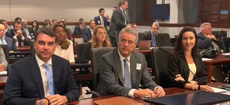 Flávio Bolsonaro pede aos EUA que desistam de tarifa de 25% sobre produtos brasileiros 2 ocrente 1783461855