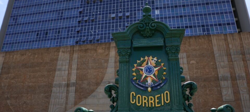 Sem licitação, Banco do Brasil contrata Correios por R$ 2,3 bilhões 2 ocrente 1783541957