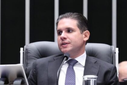 Presidente da Câmara acusa STF de interferir no Parlamento após bloqueio de R$ 119,2 milhões ligado a Valdemar Costa Neto 4 ocrente 1783796682