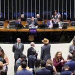Governo entrega folheto a deputados para pressionar aprovação do PL dos Mercados Digitais 5 ocrente 1783798456