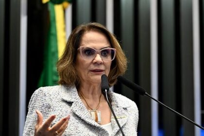 Sob ataques virtuais, Damares Alves deixa a campanha presidencial de Flávio Bolsonaro 12 ocrente 1783889356
