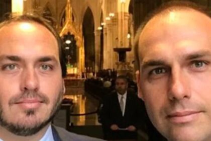 Carlos Bolsonaro exalta atuação de Eduardo nos EUA em mensagem de aniversário 16 ocrente 1783934351