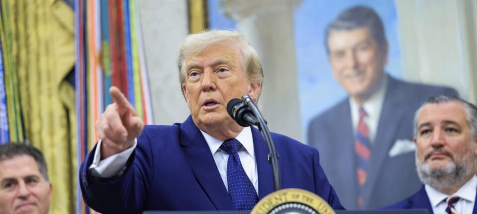 Trump retoma bloqueio naval ao Irã e ordena ataques aéreos “com força total” 2 ocrente 1783982058